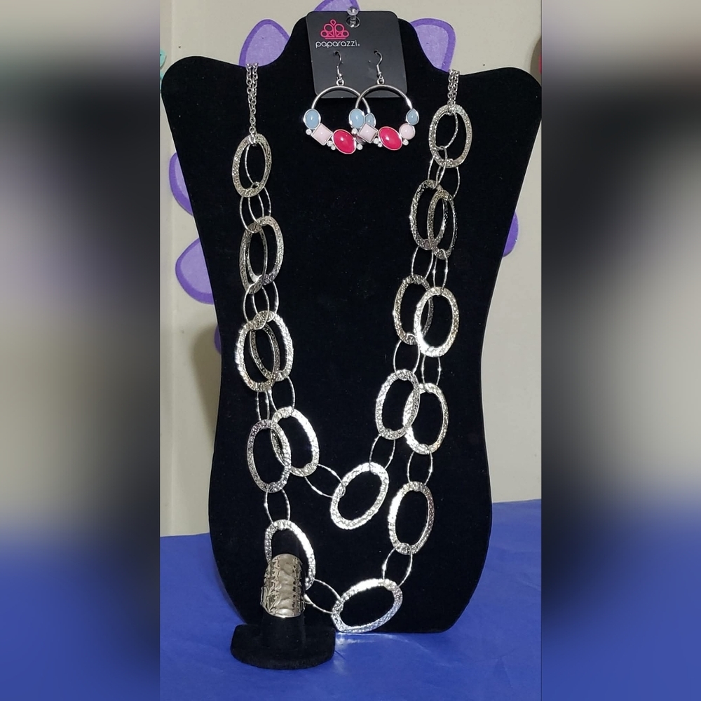 Paparazzi Silver Textured Multi-Loop Necklace Wit… - image 1